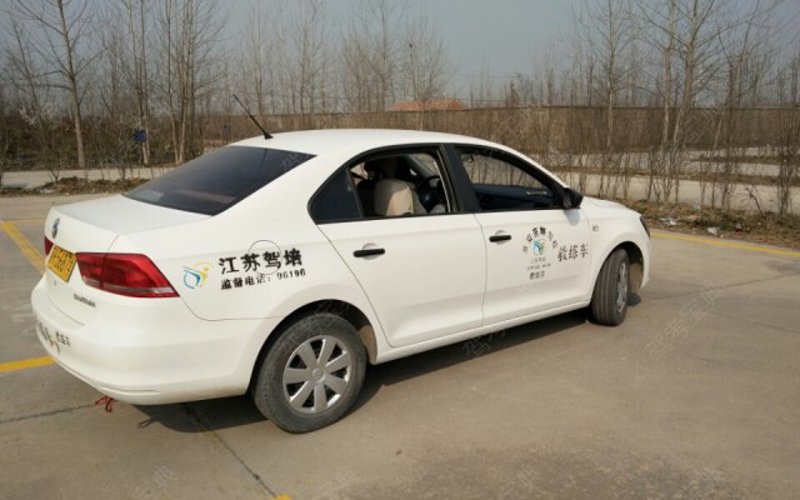 汽车维修保养:掌握正确打开方式