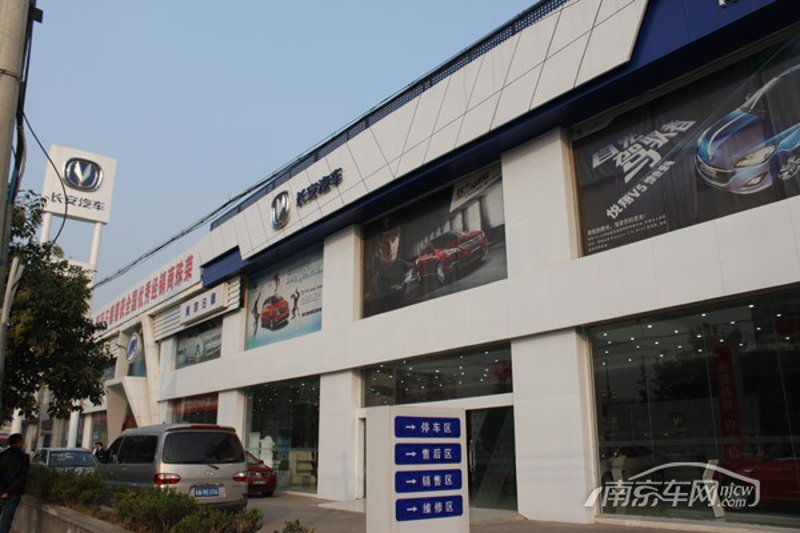 汽车洗车服务趋势解析:从忙碌街头到智能升级的步伐